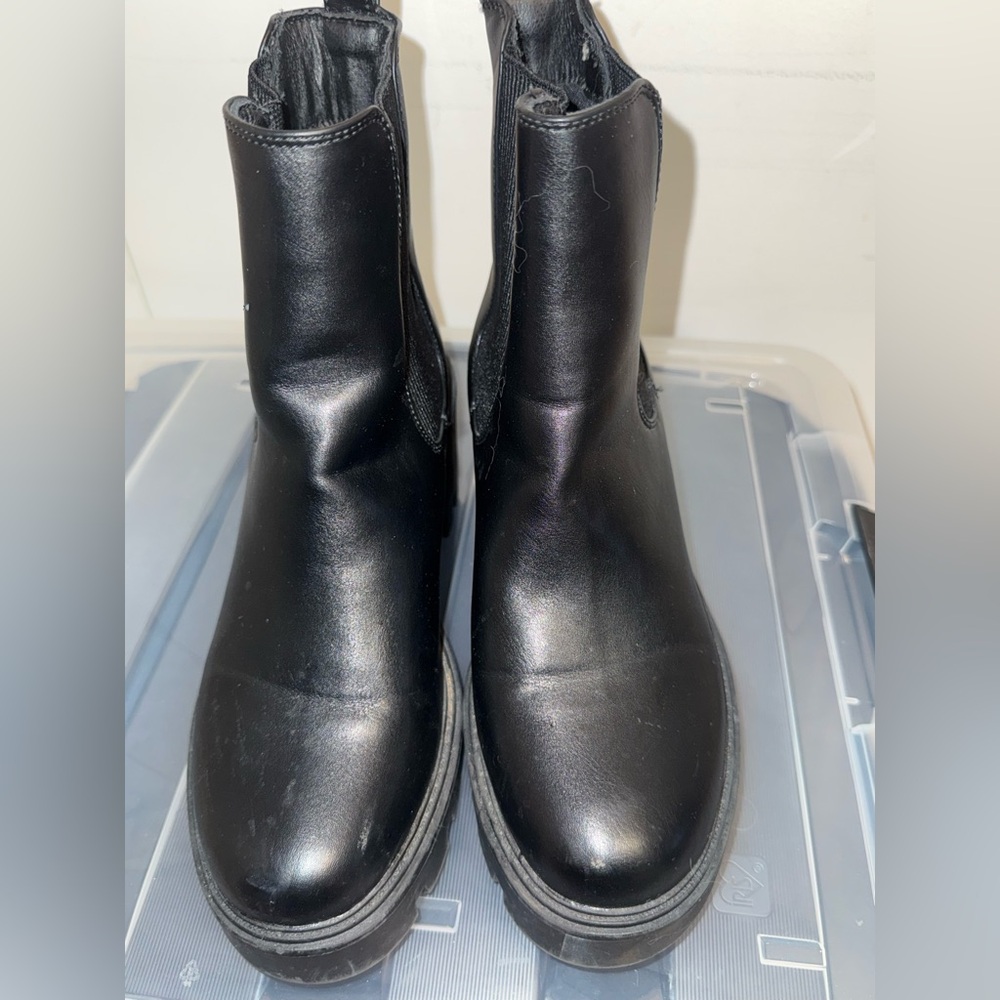 Black womans  Boots